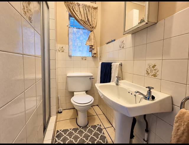 2 BEDROOM TOWNHOUSE FOR SALE IN THREE RIVERS